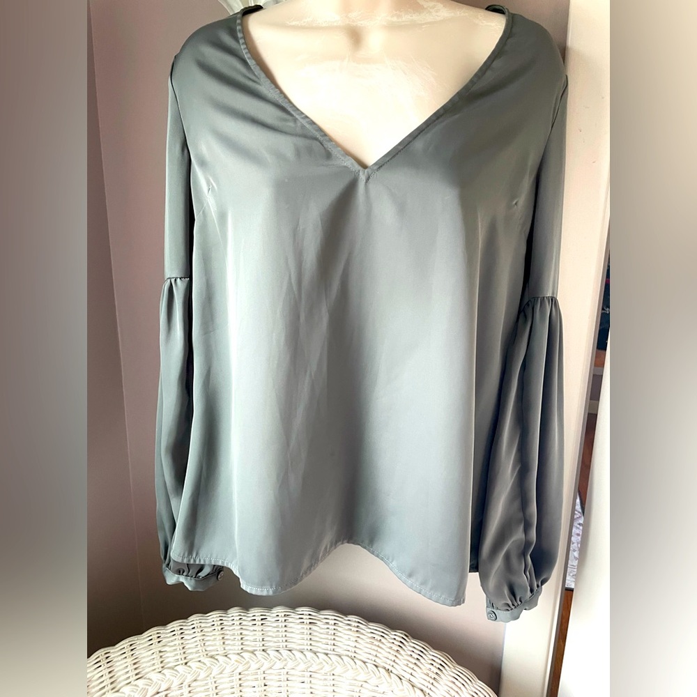 L’‎ Academie Satin Look Top Size XS